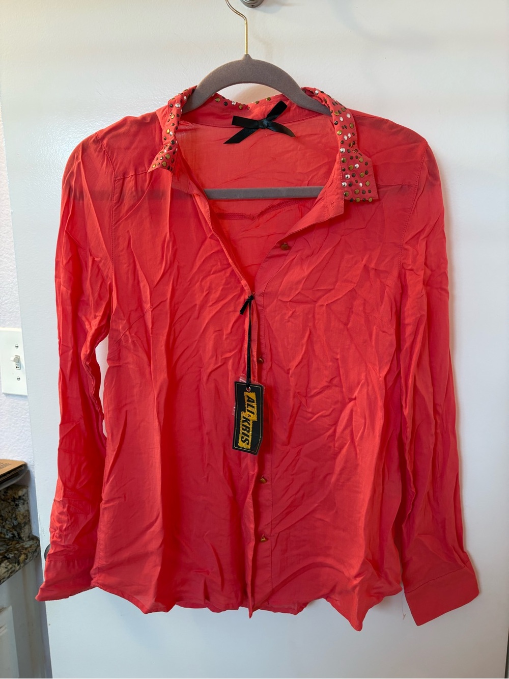 Ali & Kris Size M•Studded Collar Button-Down Shirt in Cayenne Color• NWT